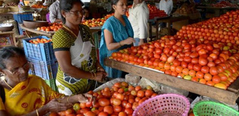 Live Chennai: Tomato price up to Rs. 60 per kg in Koyambedu market ...