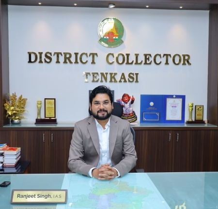 Tmt S. Malathi Helen, IAS - District Collector Chennai